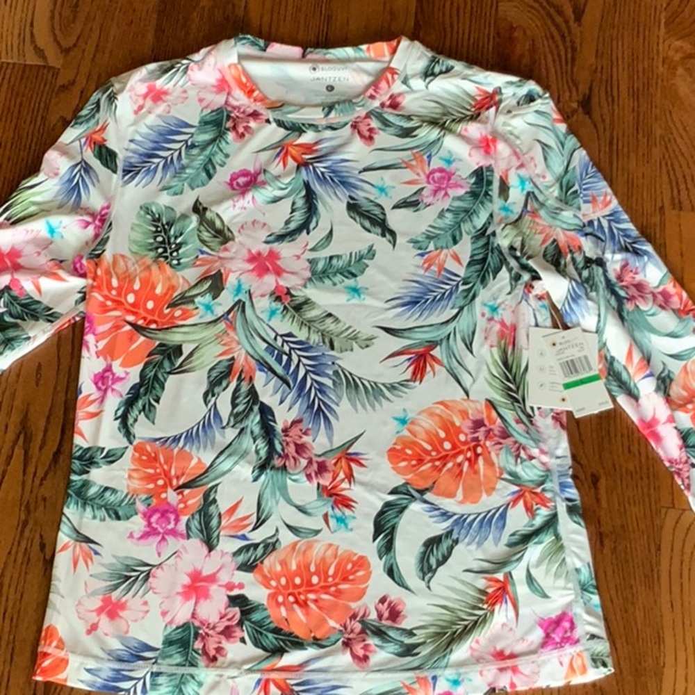BLOQUV Top by Jantzen